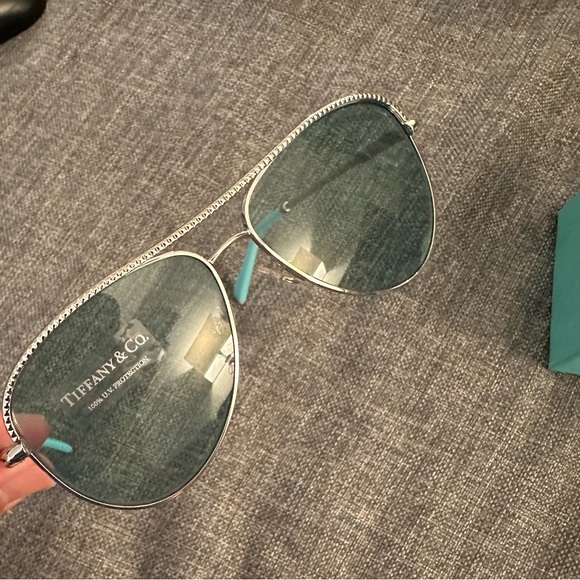 Tiffany & Co Diamond Point Pilot Sunglasses - Picture 9 of 9